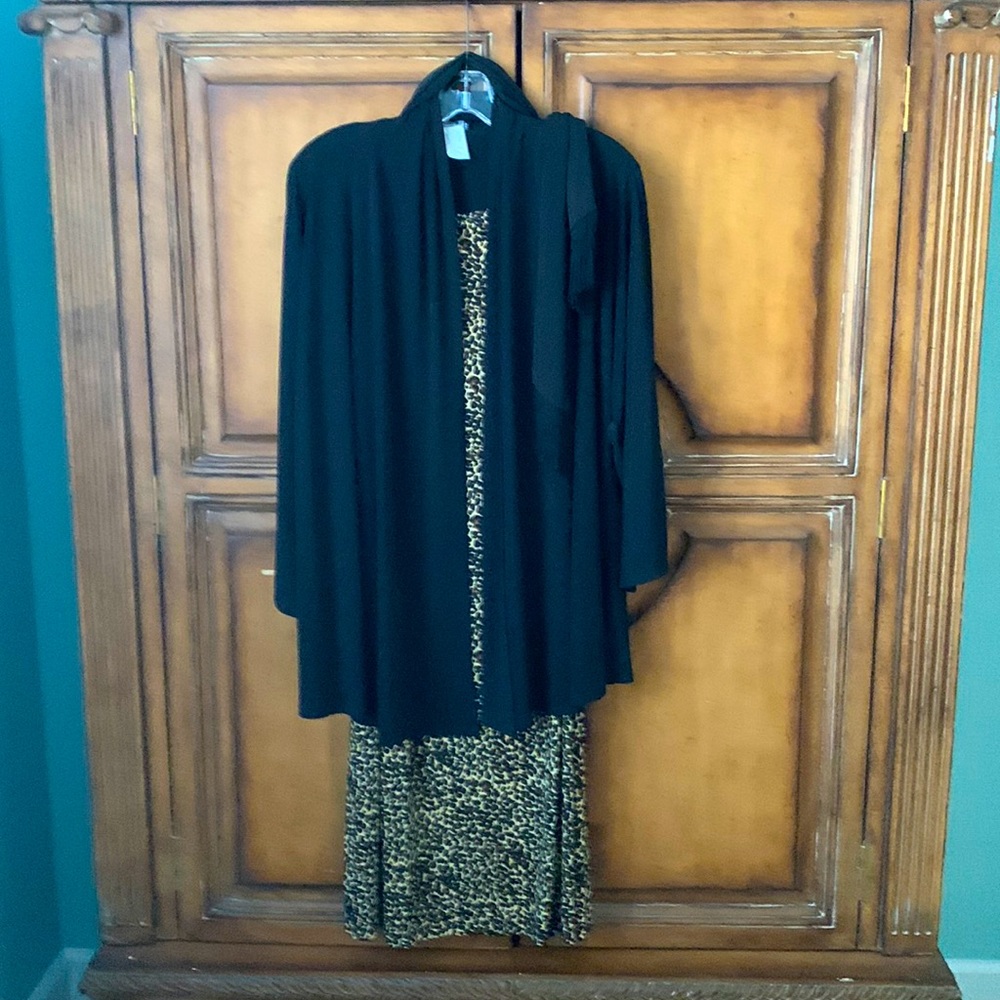 Size 2X sleeveless animal print dress with jacket and scarf. Lightweight fabric.